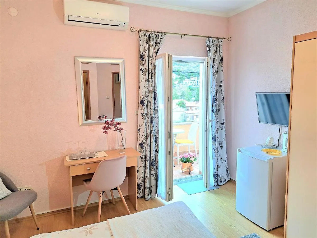 Rooms Irena Gregov Moscenicka Draga 4*,  Croatia